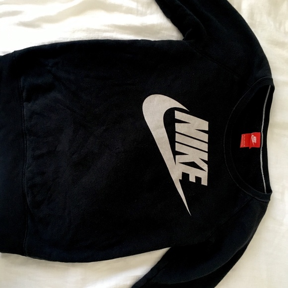 Nike black crewneck - Picture 1 of 2